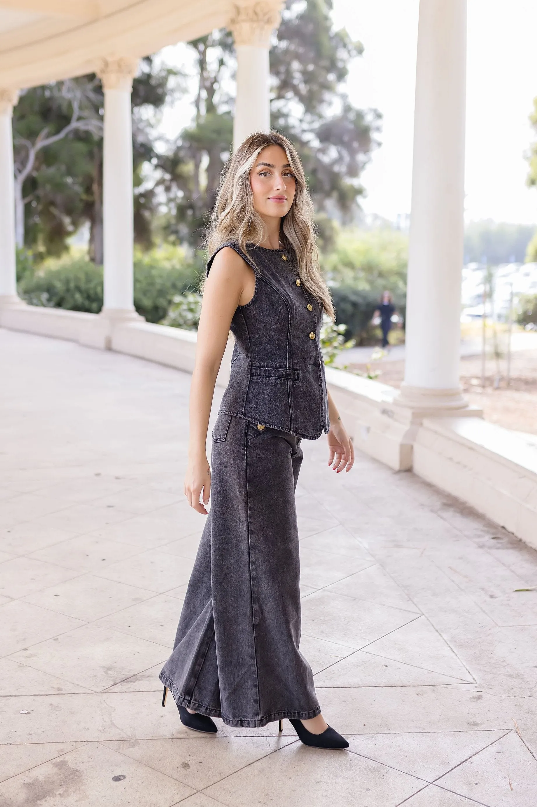Devin Sleeveless Button Down Denim Vest And Pants Set Black