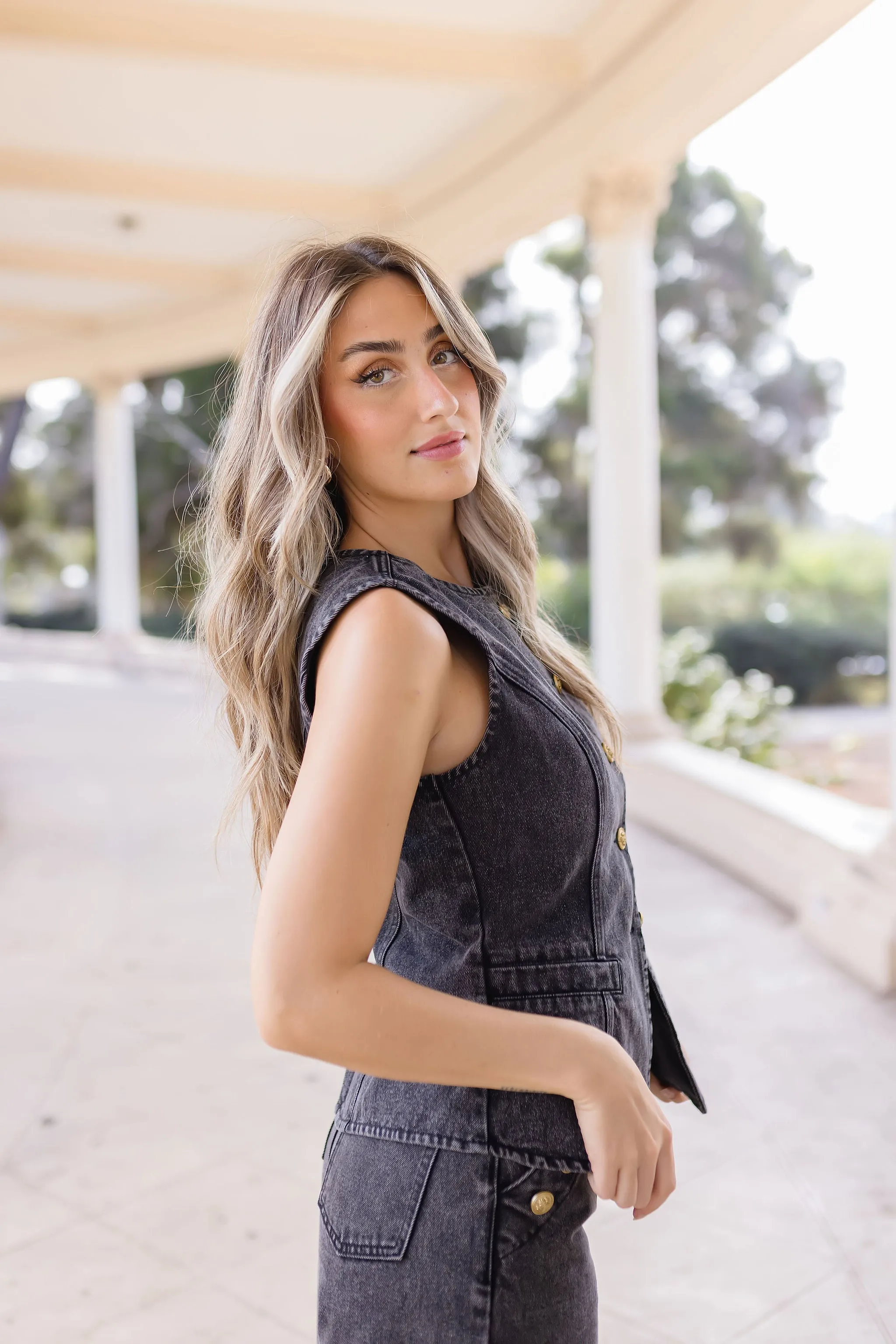 Devin Sleeveless Button Down Denim Vest And Pants Set Black