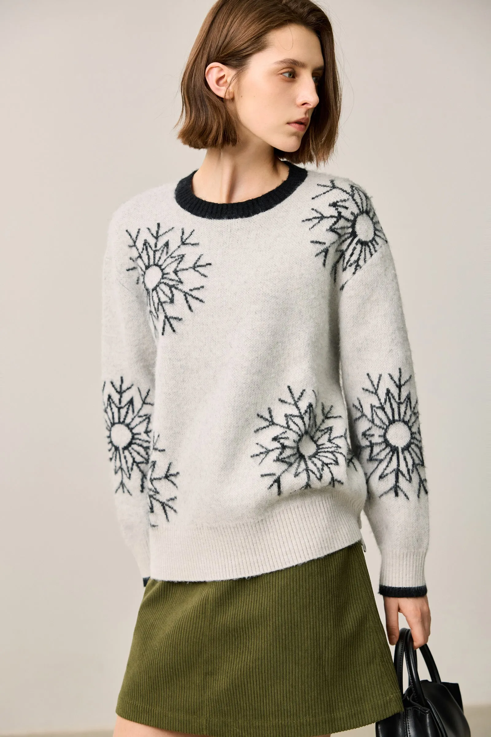 LILY Snowflake Pullover Crewneck Sweater