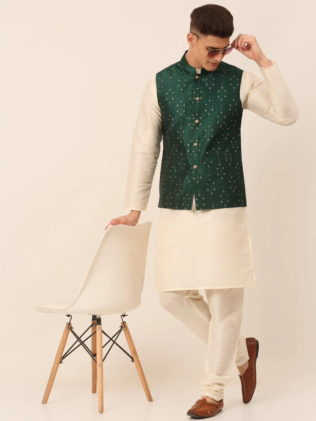 Men's Green Embroidered Woven Nehru Jackets ( Jowc 4044 Green ) - Virat Fashions